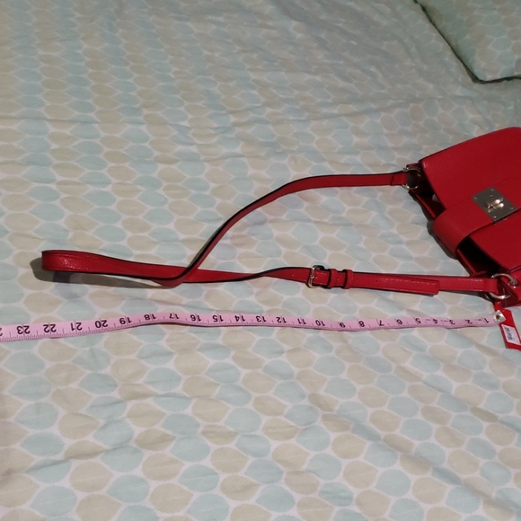NWT DSW red crossbody faux leather - Picture 8 of 8
